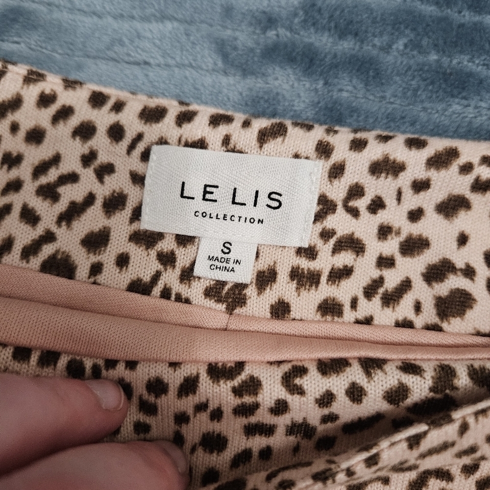 Le lis pink and black leopard print mini skirt! - Picture 2 of 8